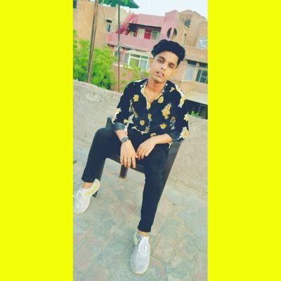 𝓨𝓮 𝓪𝓹𝓷𝓪 𝓸𝓯𝓯𝓲𝓬𝓲𝓪𝓵 𝓱𝓪𝓲.
👨🏻🎓:Student of clasic Indian music |
📧: rehukhan0143@gmail.com
🌈: intrusted in Memes and Girls🤟👸