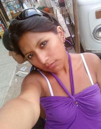 Alegre  amiguera   y supeer enamorada