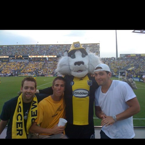 TheFullMonty222's profile picture. 