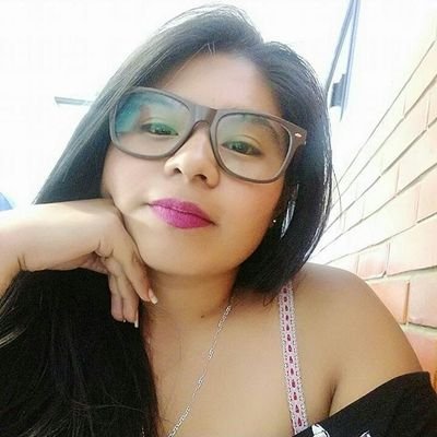 RUMOSLA's profile picture. Walking is boring when you learn to fly  🖤