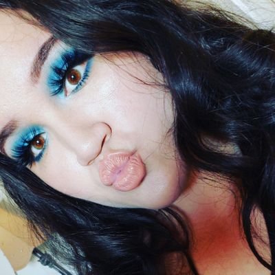 ___violett's profile picture. 