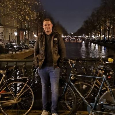 DH90389's profile picture. 