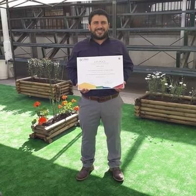 guillermo_c_n's profile picture. - Ing. Eléctrico⚡- MBA - Ex Académico 
- Emprendedor y soñador - Me gusta la política - ColoColino 🤟🖤🤍❤