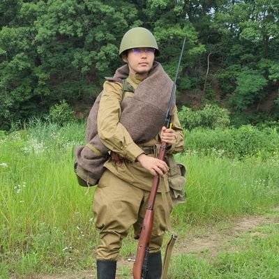 Kostas 日本語 ロシア語 英語 ツイート Auf Twitter 日本軍のカムフラージュネットを使う朝鮮戦争当時の韓国軍 1目の写真の兵士 第1歩兵師団 はより広い米軍のネットを鉄兜にかぶせましたが 2目の第7歩兵師団の兵士と3目の兵士たち 部隊不明 旧日本軍の偽装網を Kostas 日本語 ロシア語 英語 ツイート Auf Twitter 日本軍のカムフラージュネットを使う朝鮮戦争当時の韓国軍 1目の写真の兵士 第1歩兵師団 はより広い米軍のネットを鉄兜にかぶせましたが 2目の第7歩兵師団の兵士と3目の兵士たち 部隊不明 旧日本軍の偽装網を