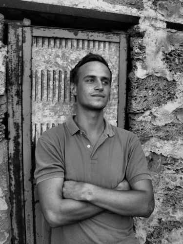 Maxibit8's profile picture. music i'ts my life