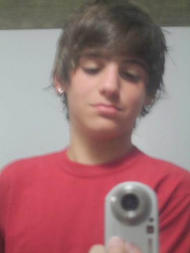 - Se algum dia alguém te fizer feliz serei Eu :D Follow me ? @_FelipeeG *-*