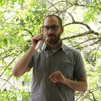 lepoldoSandalio's profile picture. Autos chocadores, vórtice y dosis de disposofobia inmaterial.