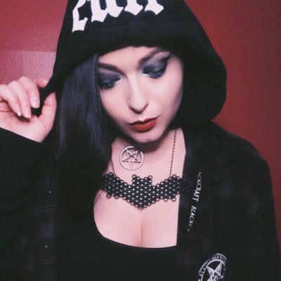 вaѕιcally loreleι gιlмore☕️ Music jυnĸιe 🎶 | Derby ѕĸaтer💋 ᴘʀᴏғᴇssɪᴏɴᴀʟ ᴡᴇɪʀᴅᴏ🔪⚰️🥀