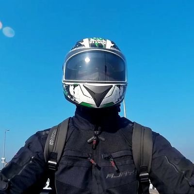 shrey4vch's profile picture. D.I.Y. enthusiast