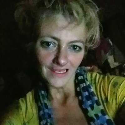 Mom and mamal from the Buckeye state (Go Bucks!!!!) Now, unfortunately, I reside in Phoenix, Arizona. My passions include Music, movies, poetry, & singing.