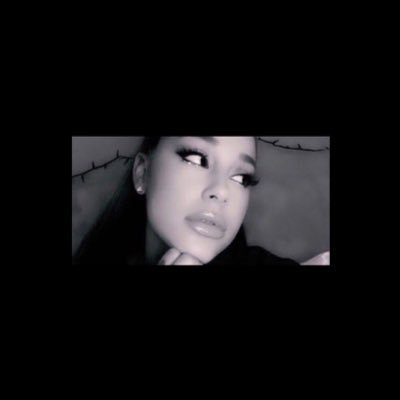 Ariana Grande avatar on Twitter