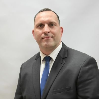 Adjoint au maire de Maubeuge.
Chargé de la politique de la ville et de la démocratie participative.
#France #Algérie