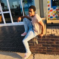 Ty Low (@tylow60597385) 's Twitter Profile
