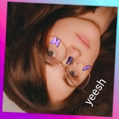 fruity_mess's profile picture. she/her 💜 24 💜 fake gamer girl