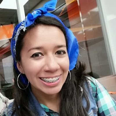 Rooo_looo's profile picture. Mercadóloga. Gusto por tecnología, pintura, mascotas y tacos.