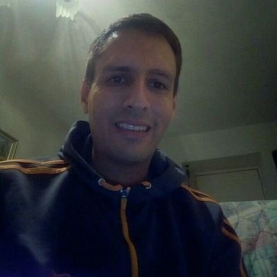 I work an engineer systems, Iam from Venezuela.
Mi ideal político es el democrático. Todo el mundo debe ser respetado como persona y nadie debe ser divinizado.