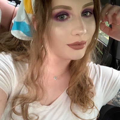 she/her•witch•half-sapph•taco enthusiast•cool mom•pre-med•full time ivy stan