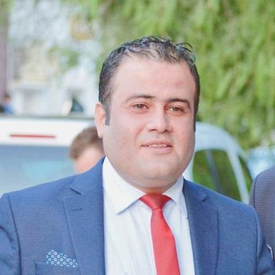 إنجح من أجل نفسك أولا و من أجل أولائك الذين يتمنون فشلك ... أقتلهم بابتسامة ... وادفنهم بالنجاح