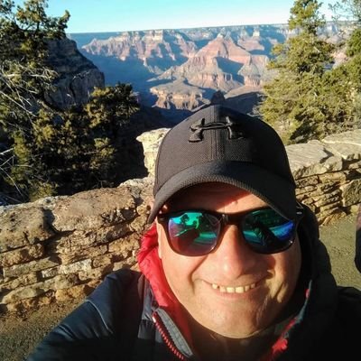 arias_adrian's profile picture. Nunca una noche ha vencido al amanecer, y nunca un problema ha vencido a la esperanza.