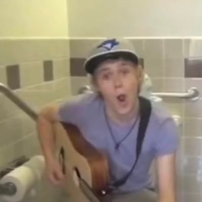 sofi_PALLOM's profile picture. she//her || #NIALL: Track 1,13 on Harry’s House