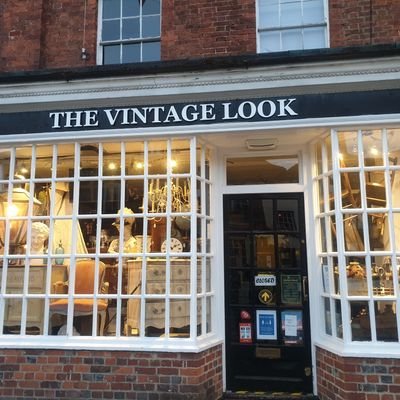 Owner of The Vintage Look ,Henley-on-Thames..AGX Barn Antiques Sonning Common  .lost Mancunian in the South