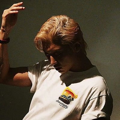 xrlpcy's profile picture. ( RP ) ㅡ The tallest member of exo and the rapper who can steal girl’s heart with his deep voice, Park Chanyeol.