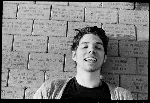 tj_larsen's profile picture. ∞