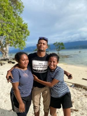 👑JESUS👑
Success 🎓is a journey👣,
not a destination📍.
I'm AWERE↔ YAUW
🔥inanwatan/sentani🔥
