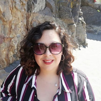 LaEveSanhueza's profile picture. Amo a Alejandro, los libros y el pastel de choclo. Estudié derecho en la Udec. Trabajo en CBR Los Ángeles. 2 perros y 2 gatos. Tía de Sofía ❤️