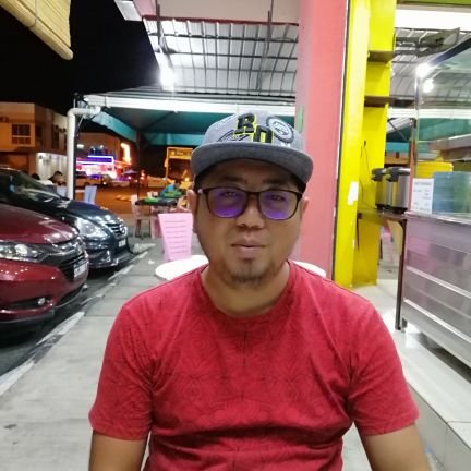 airulasmat's profile picture. A lovely husband for a gorgeous wife Layla Amir & a lovely father for a wonderful kids Laila Qisayra & Muhammad Qhaleef Harith #MUFC