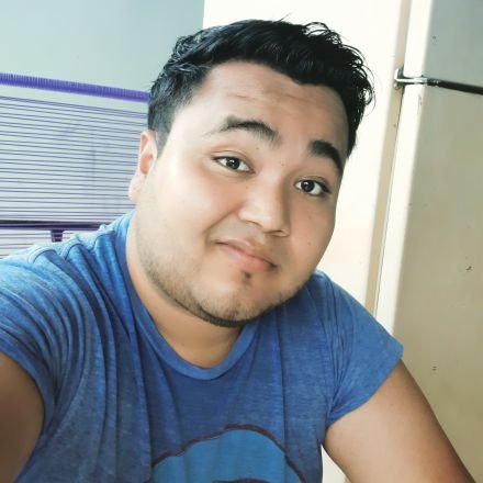 josue_silvas's profile picture. Licenciado en Mercadotecnia