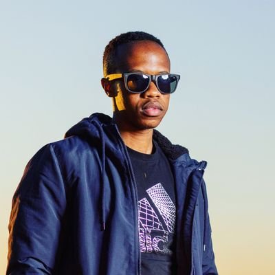 MpenduloMotsa's profile picture. IG: @MotsaMpendulo •