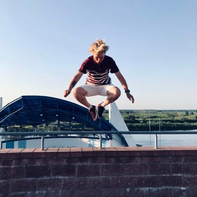 Fandi57256362's profile picture. 