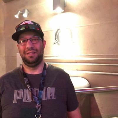 JohnLee76321680's profile picture. 