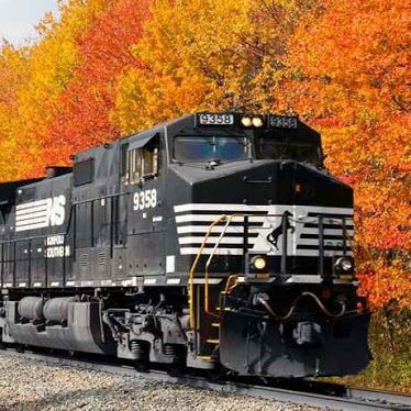 enthusiast for interessting technology like railroads, cars and off road

profile picture with friendly permission from Norfolk Southern Corp