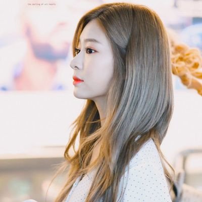 ㅤ ⋆ — ㅤ𝐑𝐏 ╱ 01L Aquarius girl who has beautiful eyes and can make you fall in love in one second named, 김민주。