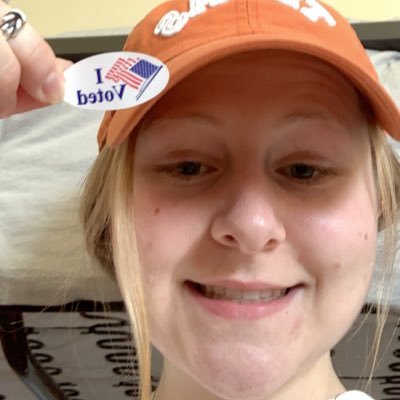 sydney_slocum's profile picture. UT ‘23  || she/her || blm || @txbluebonnets_