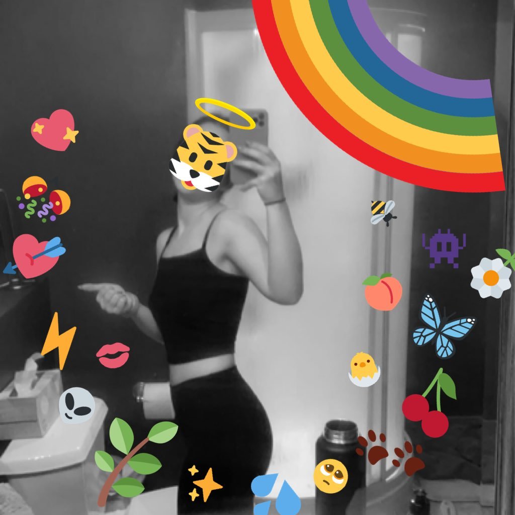 DM and be my first sugar daddy 🥺subscribe with my onlyfans link below!! 🥵 selling private pics 🥵 help me build my profile— like and rt!! 😘 $samdshea