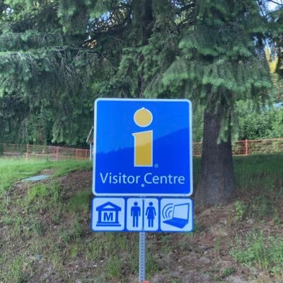 Rossland’s Visitor Information Centre at the @RosslandMuseum in the West Kootenays in Sinixt tmxʷúlaʔxʷ. Open  10 am to 6 pm Tues-Sun. #ExploreBC #RosslandBC