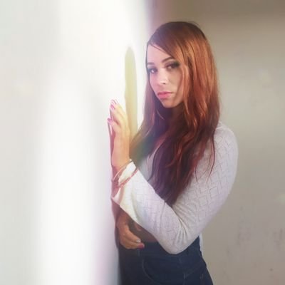 lilzore's profile picture. Creadora de realidades.
Artista Audiovisual. 👁️
Venezolana con un verguero de orgullo.
Haré krishna.