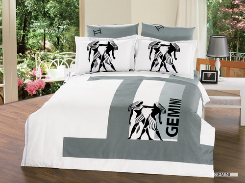 Online bedding store which specialize in exquisite duvet covers. We love sharing inspirational quotes, tips on interior decorating & coupons with our followers.