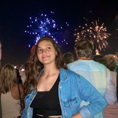 Mais21312035's profile picture. I like your Skechers👟🤔