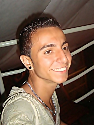 eu sou o maicon, tenho 17 anos, gosto de dar...muita risadas kkkk éssa é a fita !