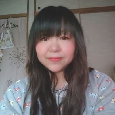 動物とキラキラのジュエリーが大好きⳣ₹✨🥴✨ⳣ₹
家族は
旦那・子供5人・アルマ(スコティッシュ︎︎ ♀5歳)・うーたん(ウーパールーパー♂)・金魚さん2匹
子宮体癌の手術から、10年経過。
助かった命を大切に、残りの人生悔いなく生きる✨✨