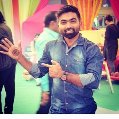 RAKESHVALAND14's profile picture. 