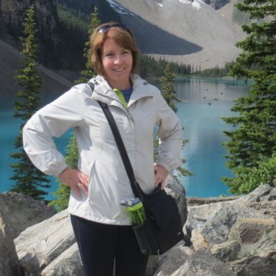 ColleenQB1's profile picture. Married to a passionate sports fan. Big sis to 3 strong women. Aunt to 15 super kids💕 Cottage lover. Novice gardener. Catholic teacher. Still learning.