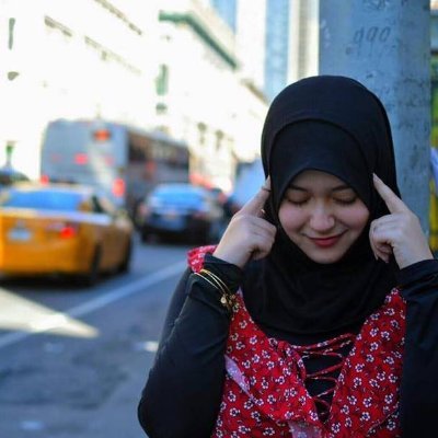 Nadia Dreid Profile