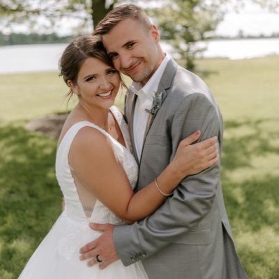 Ingle_Chan's profile picture. Faith. Family. Friends.