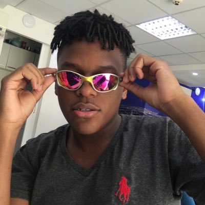 Deus me enviou, para cumprir minha missao, primeira coisa q me ensinou foi a amar o irmao como a mim mesmo!!!