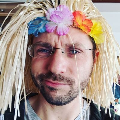 Full-stack software enthusiast. Part-time-quadruple-dad. Ultimate Frisbee. Firefighter. Bass, keyboards. Host of @MainKinzigNerds. he/him